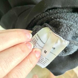 Reformation Black Classic Crew Sweatshirt Size Medium